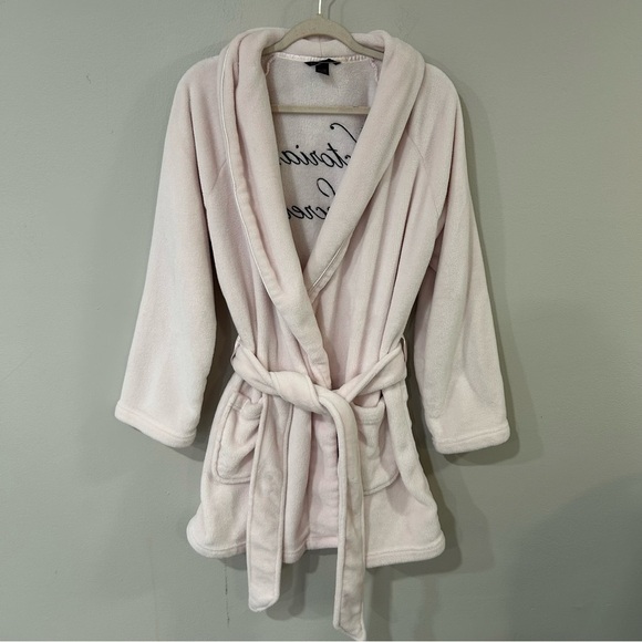 Victoria's Secret Plush Light Pink Soft Short Robe Women’s Size Medium Large - Picture 3 of 8